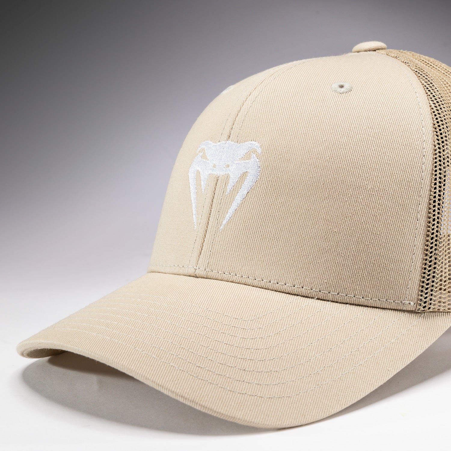 venum-classic-trucker-cap-stein-sand image 5