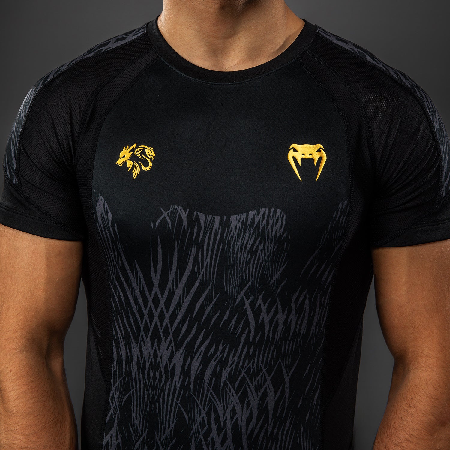 venum-x-chimaev-kurzarm-rashguard-schwarz-grau image 4