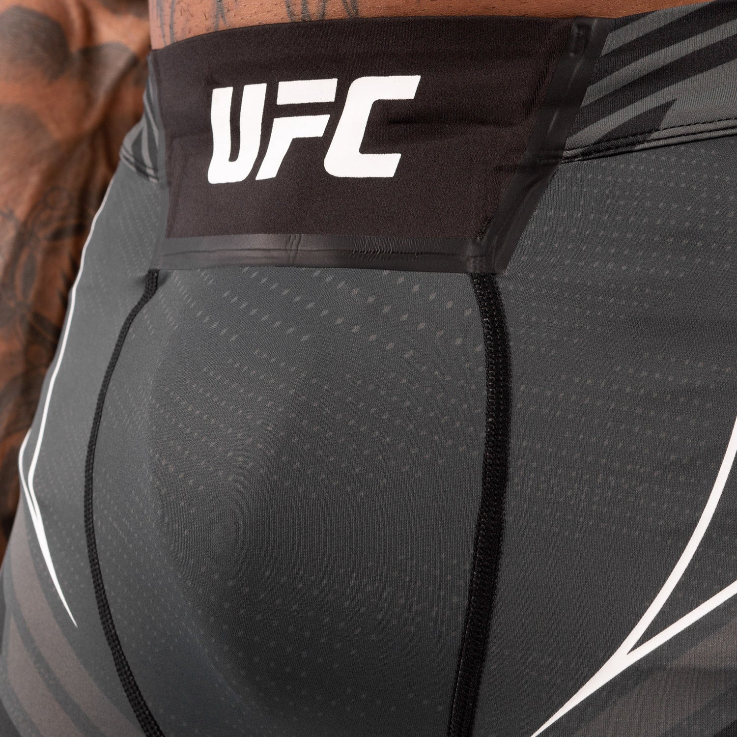 ufc-venum-authentic-fight-night-vale-tudo-shorts-long-fit-schwarz-herren image 7