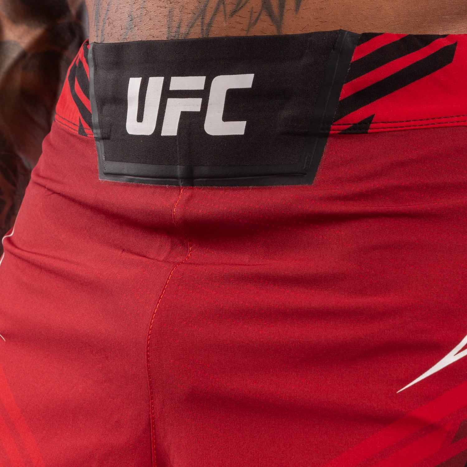 venum-ufc-authentic-fight-night-herren-shorts-rot image 5
