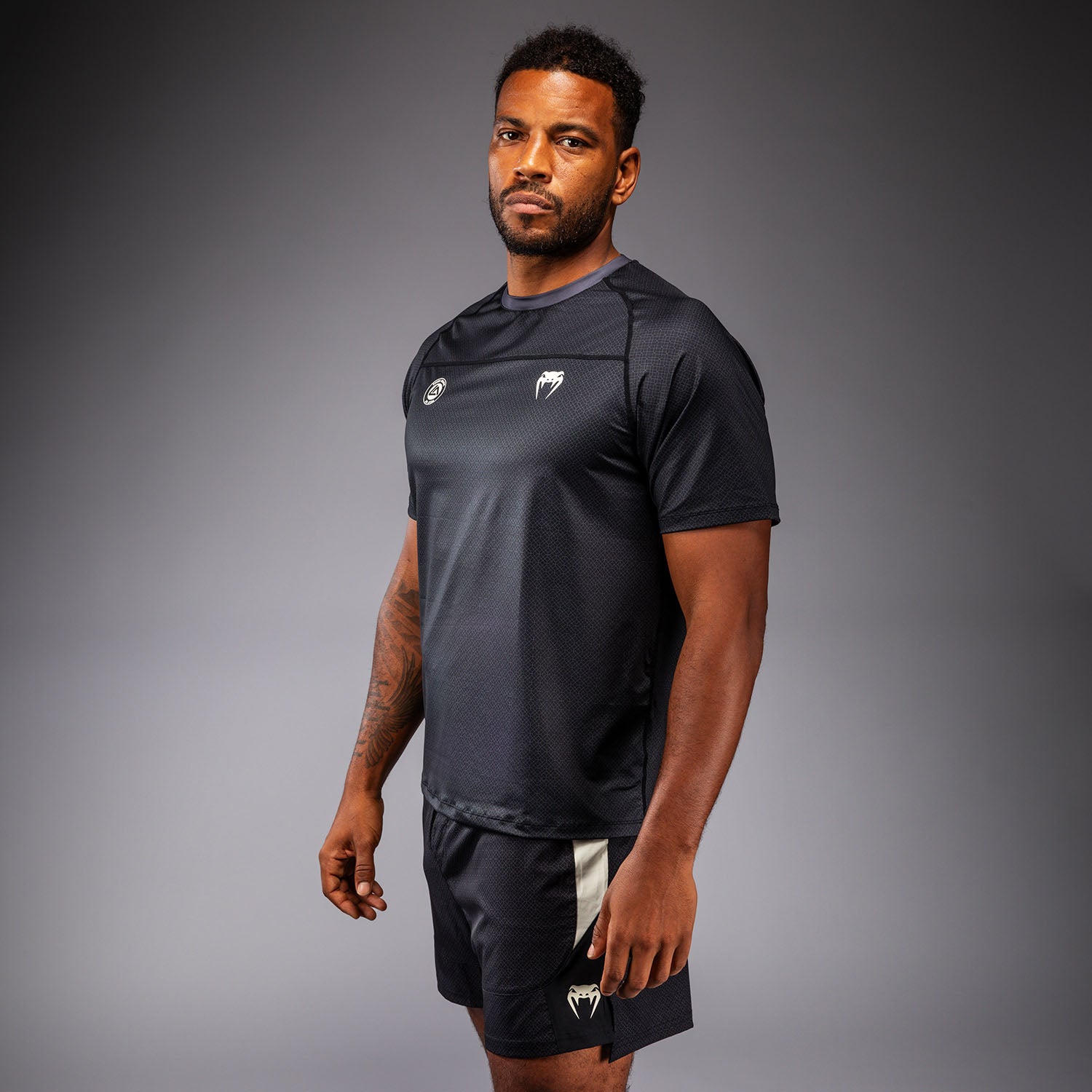 venum-x-roger-gracie-academy-dry-tech-t-shirt-schwarz-herren image 3