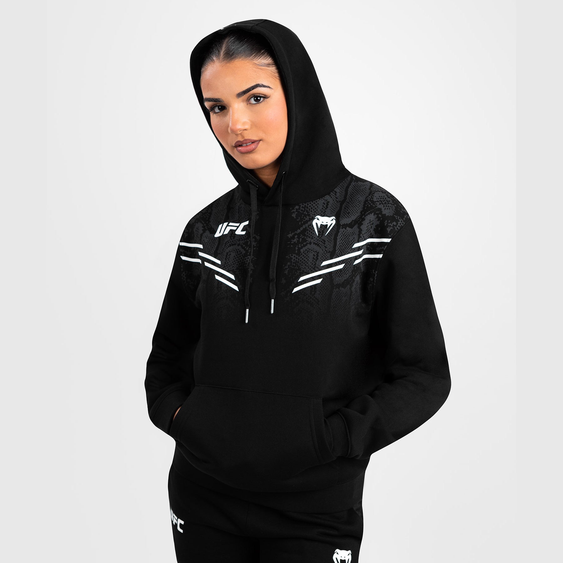 venum-ufc-adrenaline-by-venum-replica-damen-pullover-hoodie-schwarz image 4