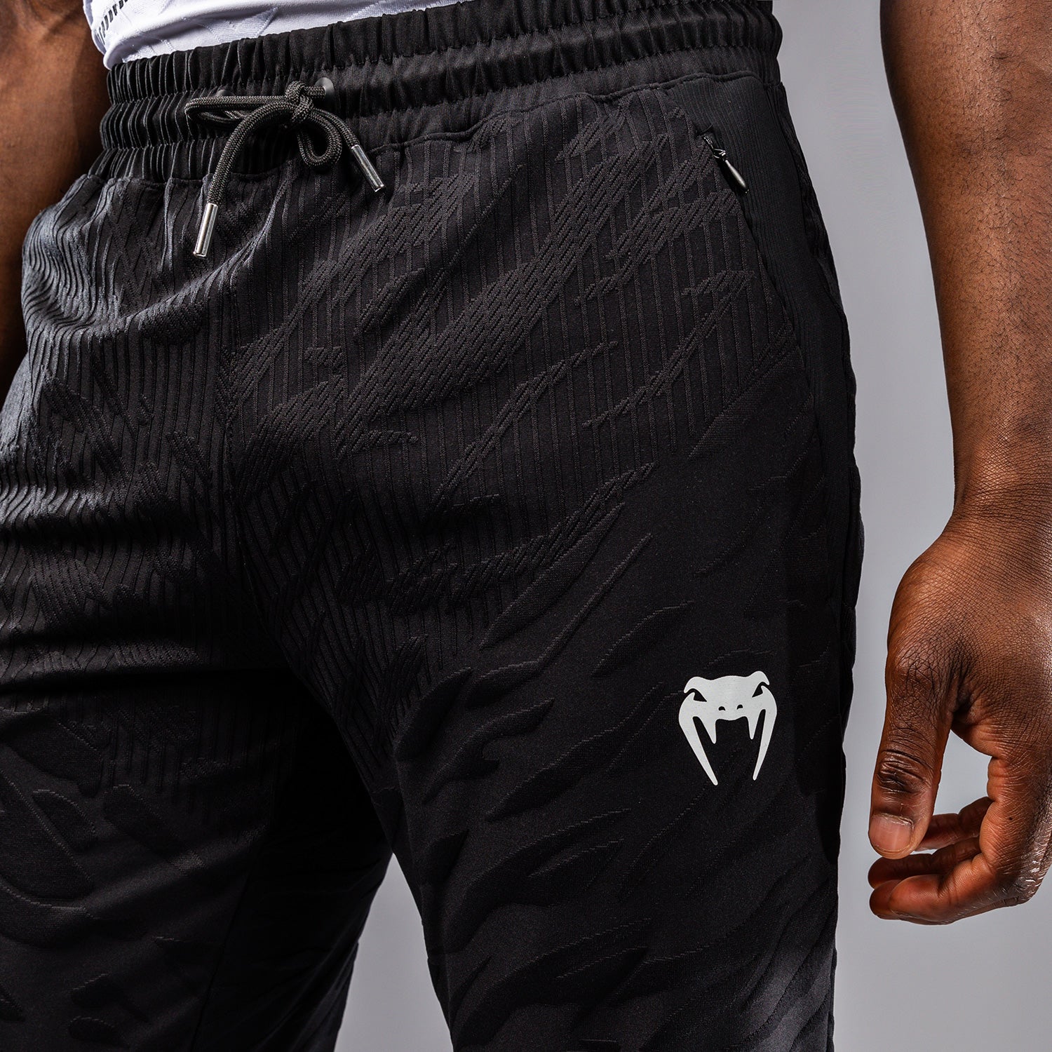 venum-ufc-fusion-authentic-fight-night-herren-walkout-hose-schwarz image 5