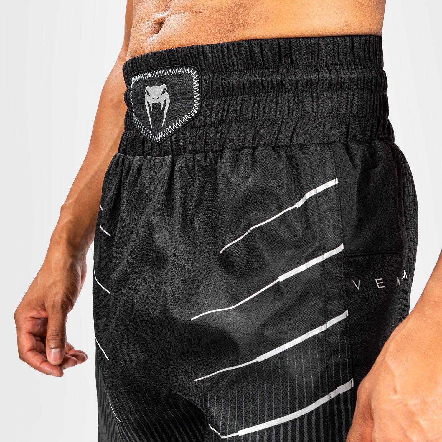 venum-biomecha-boxshorts-schwarz-grau-herren image 2