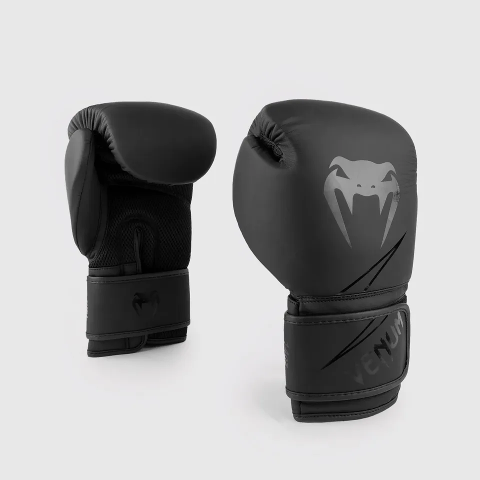 venum-classic-boxhandschuhe-schwarz-schwarz image 1