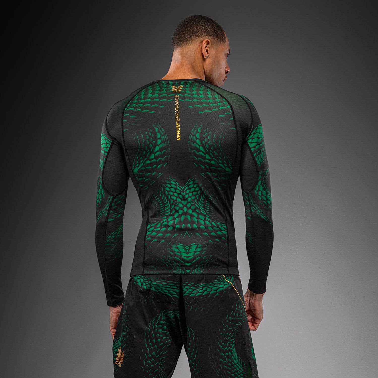 venum-matupa-langarm-rashguard-schwarz-gr-n-gold image 3