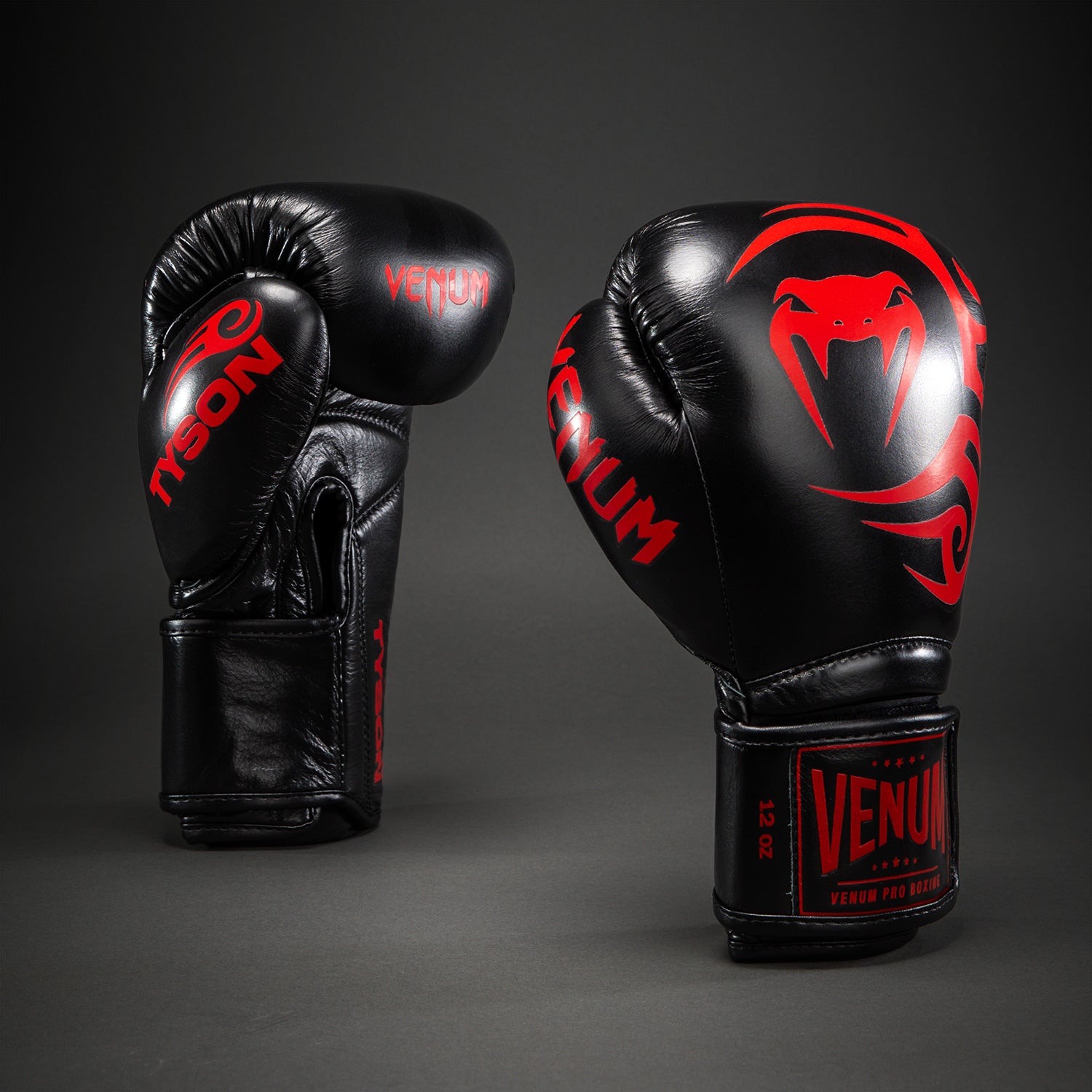 venum-giant-2-0-mike-tyson-pro-boxhandschuhe-schwarz-rot image 1