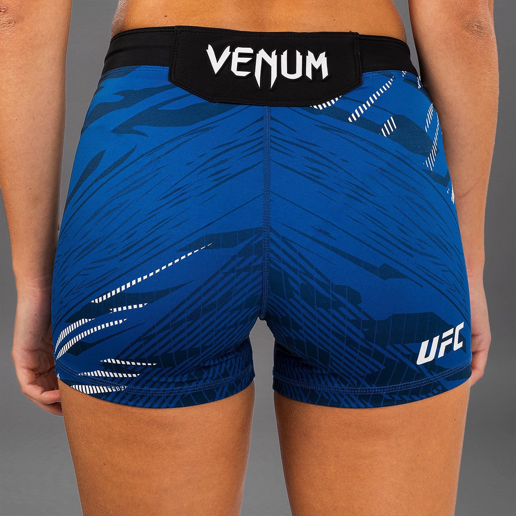 ufc-fusion-by-venum-authentic-fight-night-damen-vale-tudo-short-short-fit-blau image 8