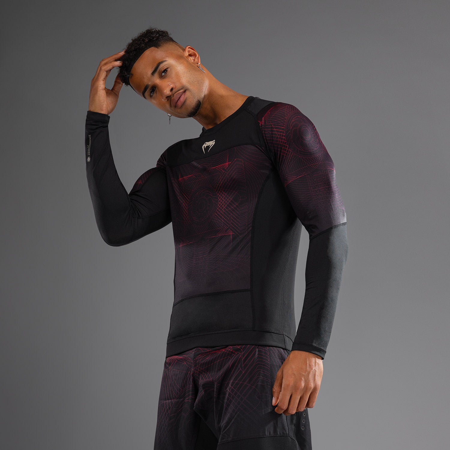 venum-g-fit-air-herren-langarm-rashguard-tiefschwarz-feuerrot image 3