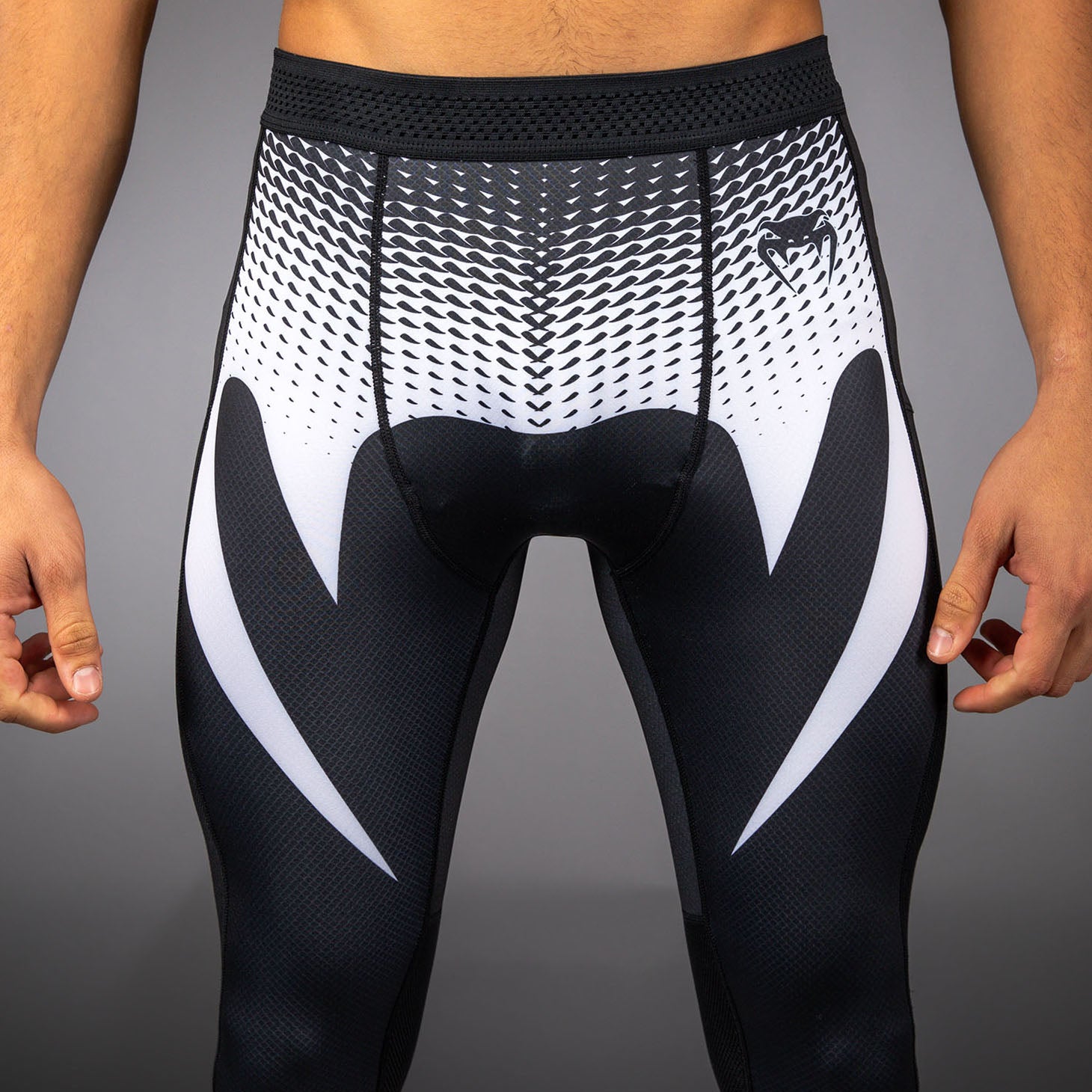 venum-no-gi-spats-ibjjf-kompressionsleggings-herren-schwarz-wei image 4