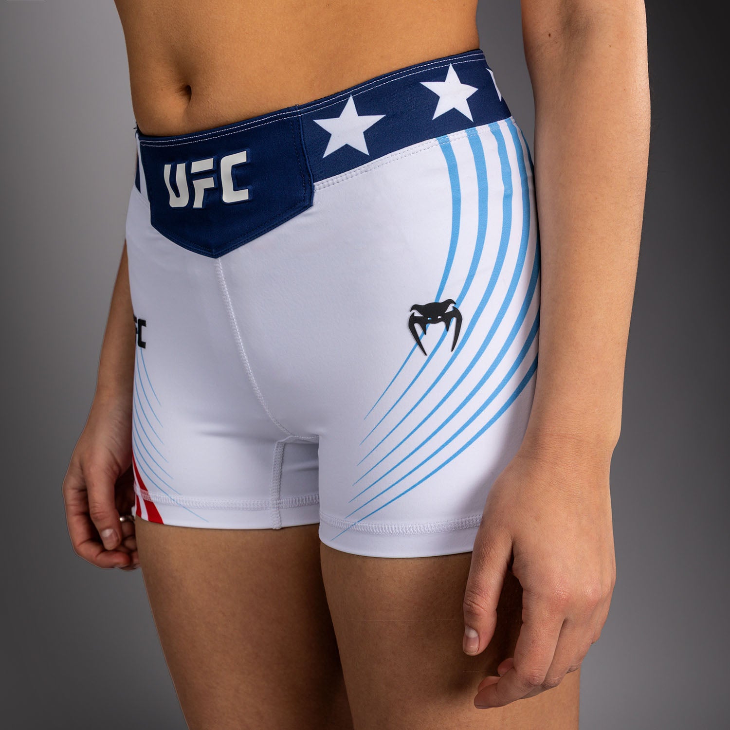 ufc-freedom-250-by-venum-authentic-vale-tudo-shorts-short-fit-damen-wei image 6