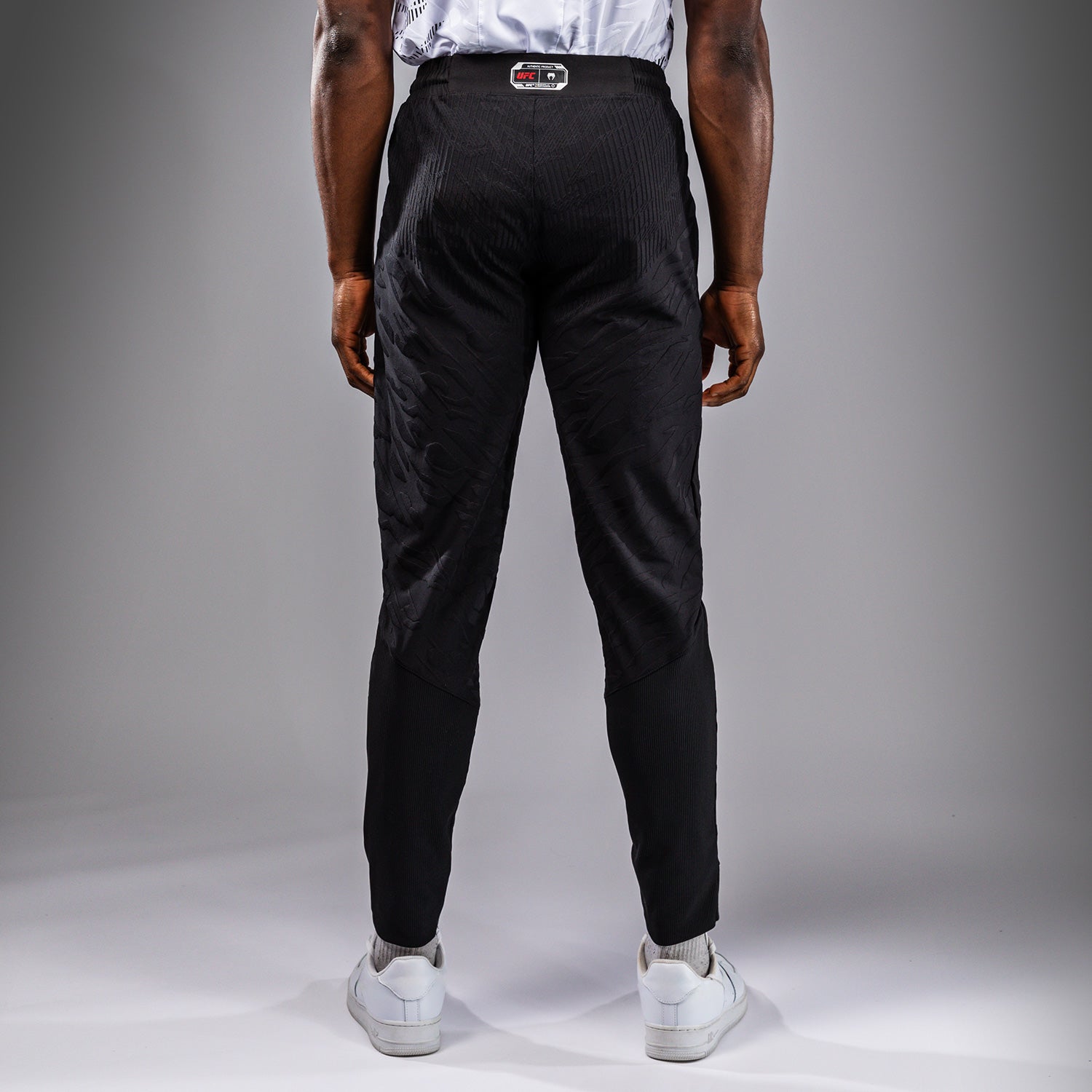 venum-ufc-fusion-authentic-fight-night-herren-walkout-hose-schwarz image 4