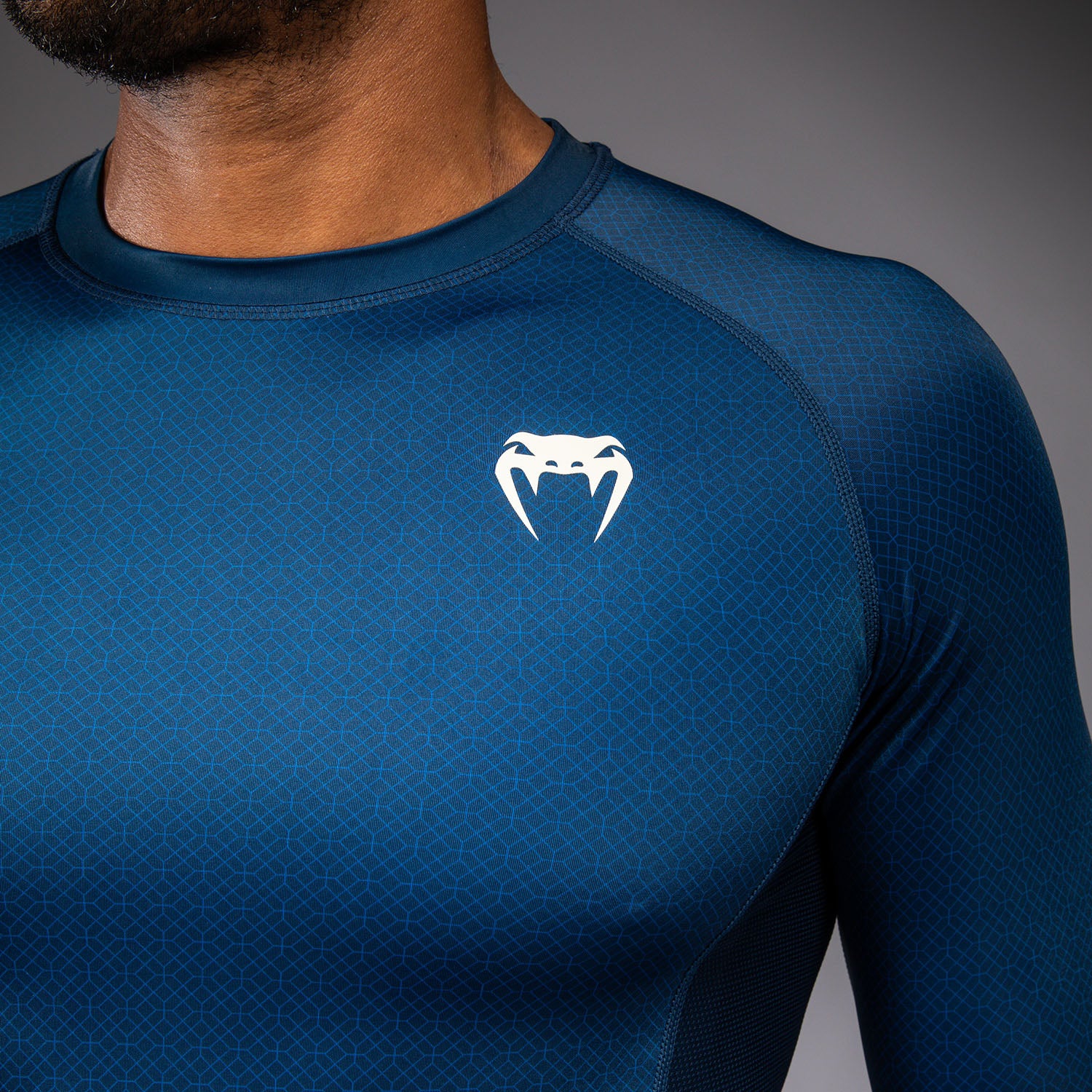 venum-x-roger-gracie-academy-rashguard-langarm-blau image 6