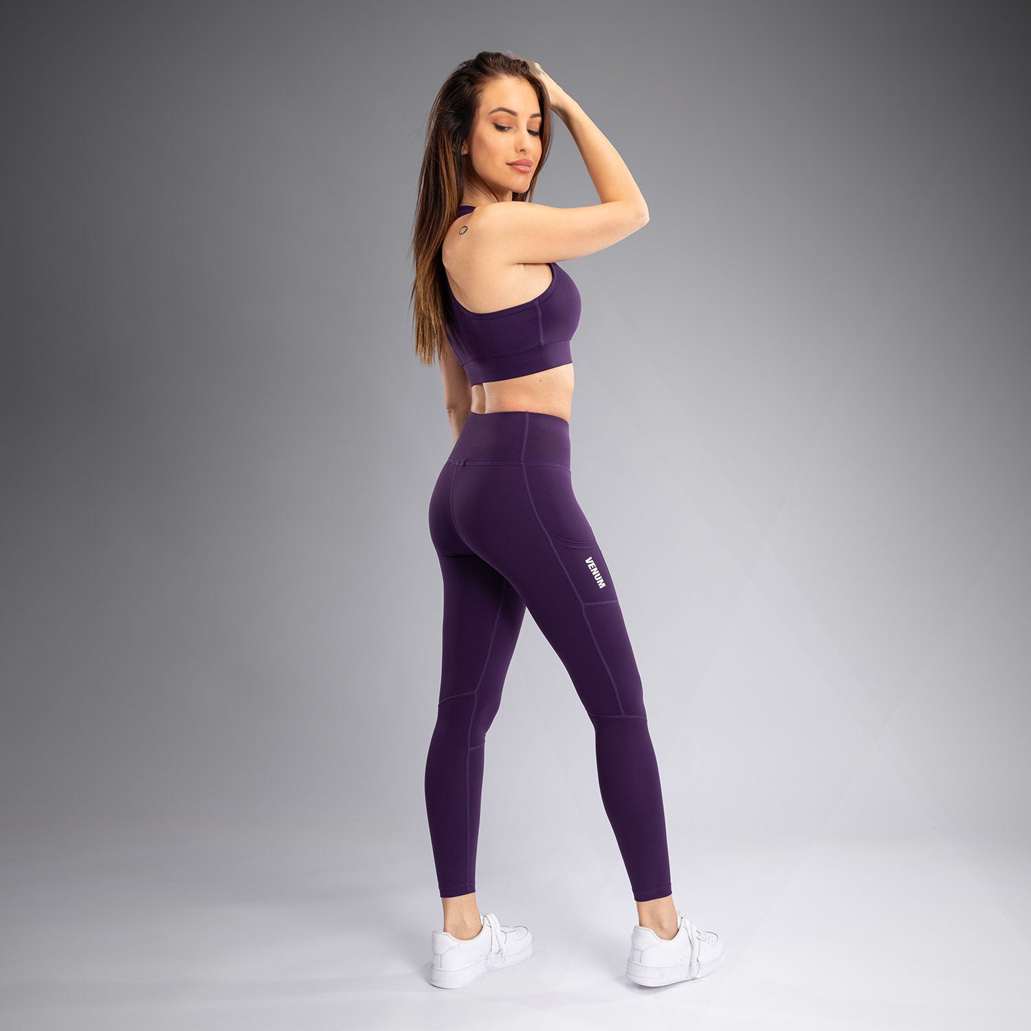 venum-essential-medium-impact-damen-sport-bh-tiefes-lila image 4