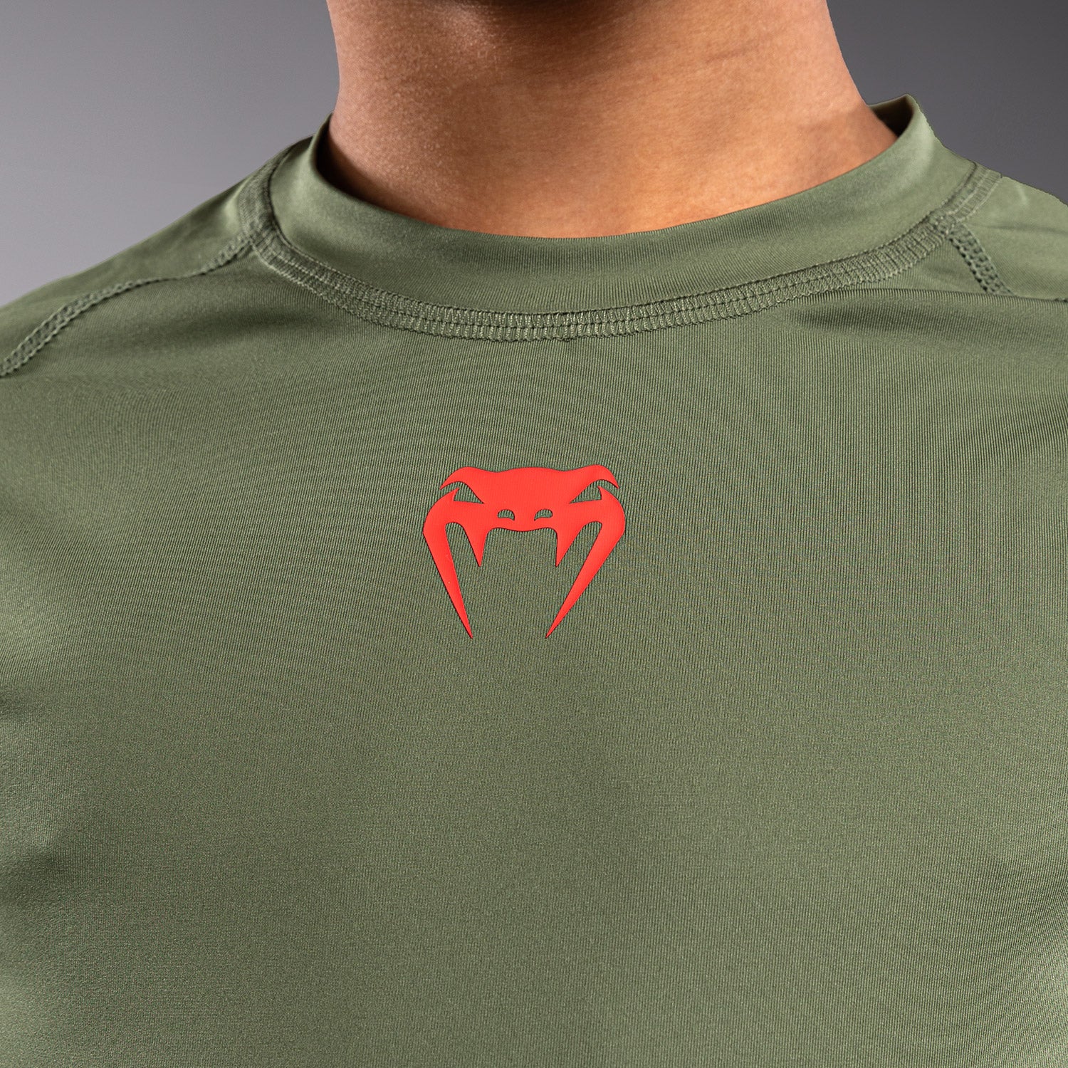 venum-contender-kinder-rashguard-langarm-army-green-orange image 5