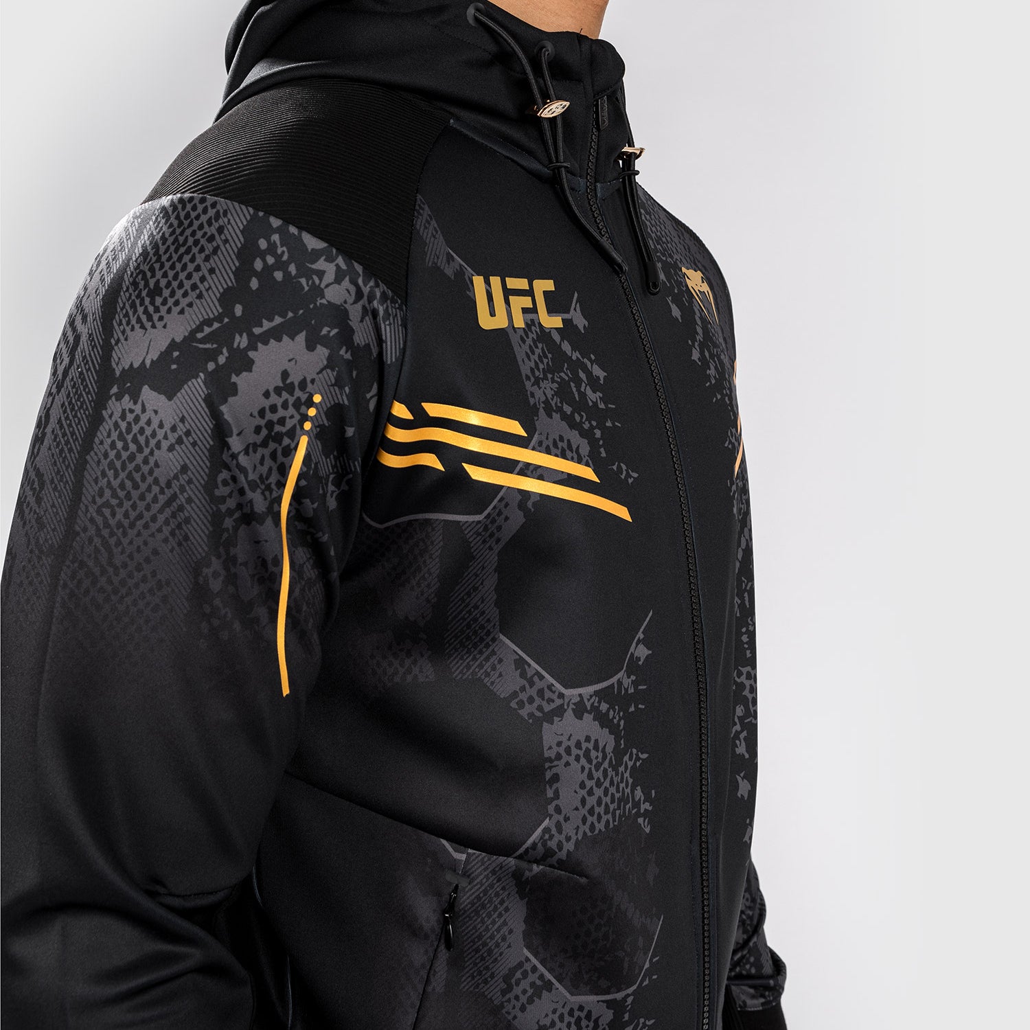 ufc-adrenaline-by-venum-authentic-fight-night-walkout-hoodie-herren-mit-rei-vers image 2