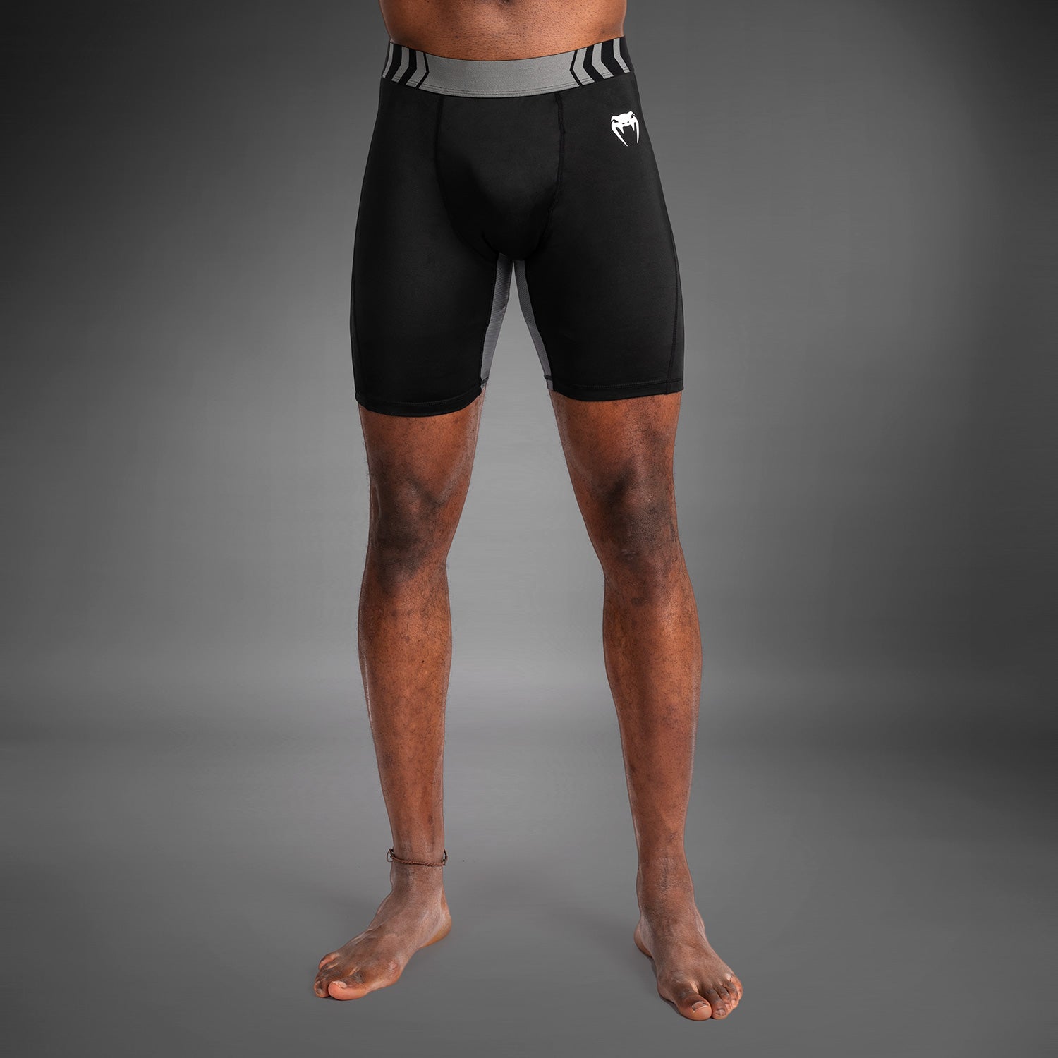 venum-tempest-vale-tudo-shorts-herren-schwarz-grau image 1