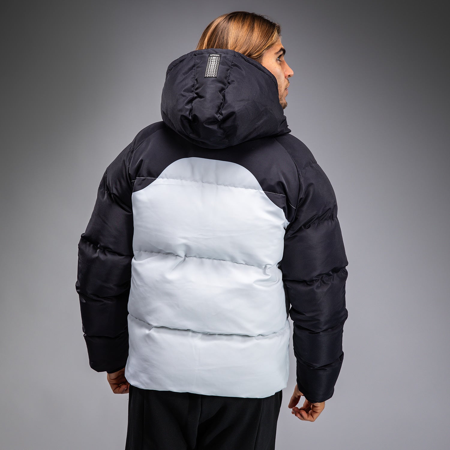 venum-attack-daunenjacke-schwarz-eis-herren-pufferjacke-mit-kapuze image 3