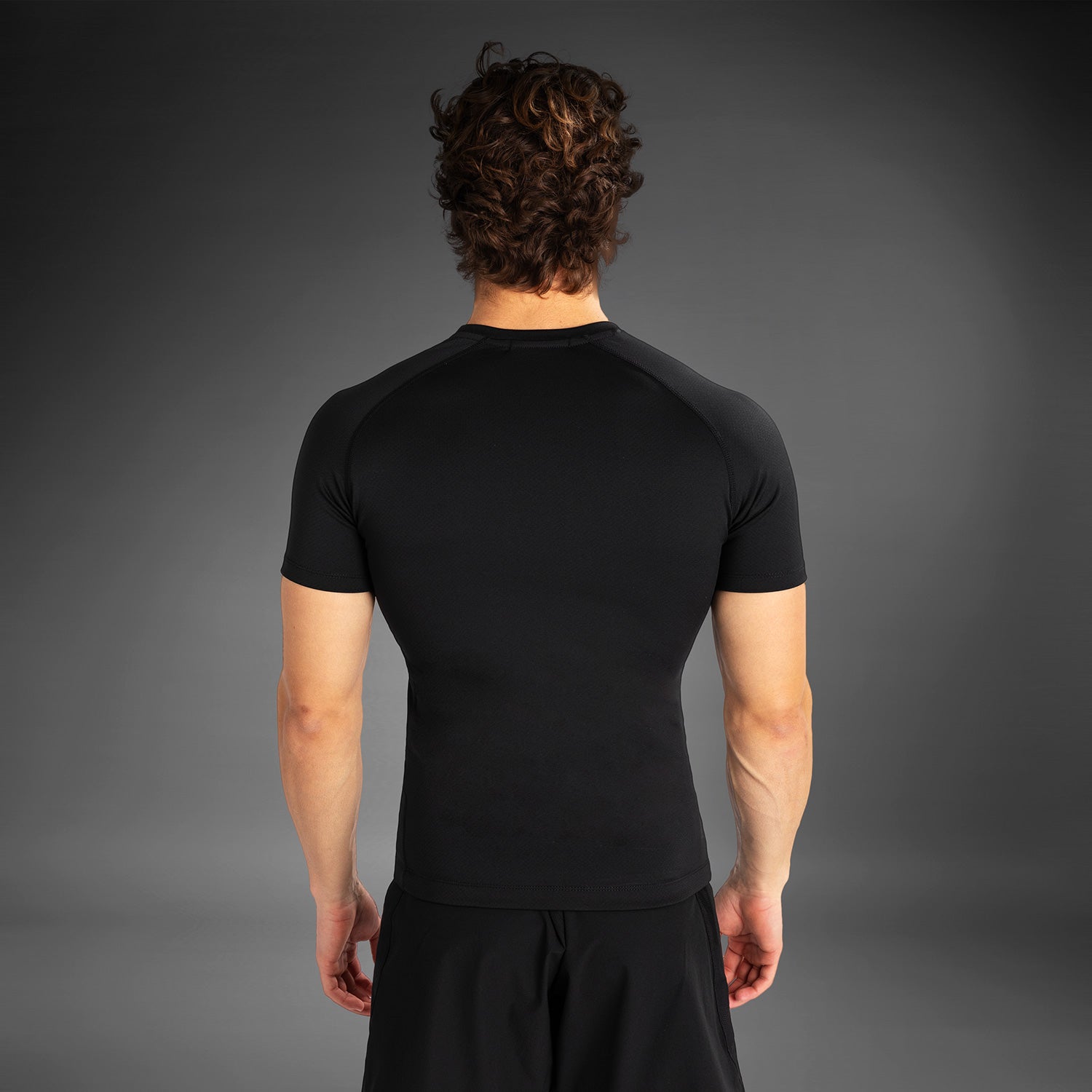 venum-contender-herren-kurzarm-rashguard-schwarz-wei image 3