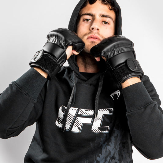 ufc-venum-authentic-fight-week-herren-pullover-hoodie-schwarz image 3