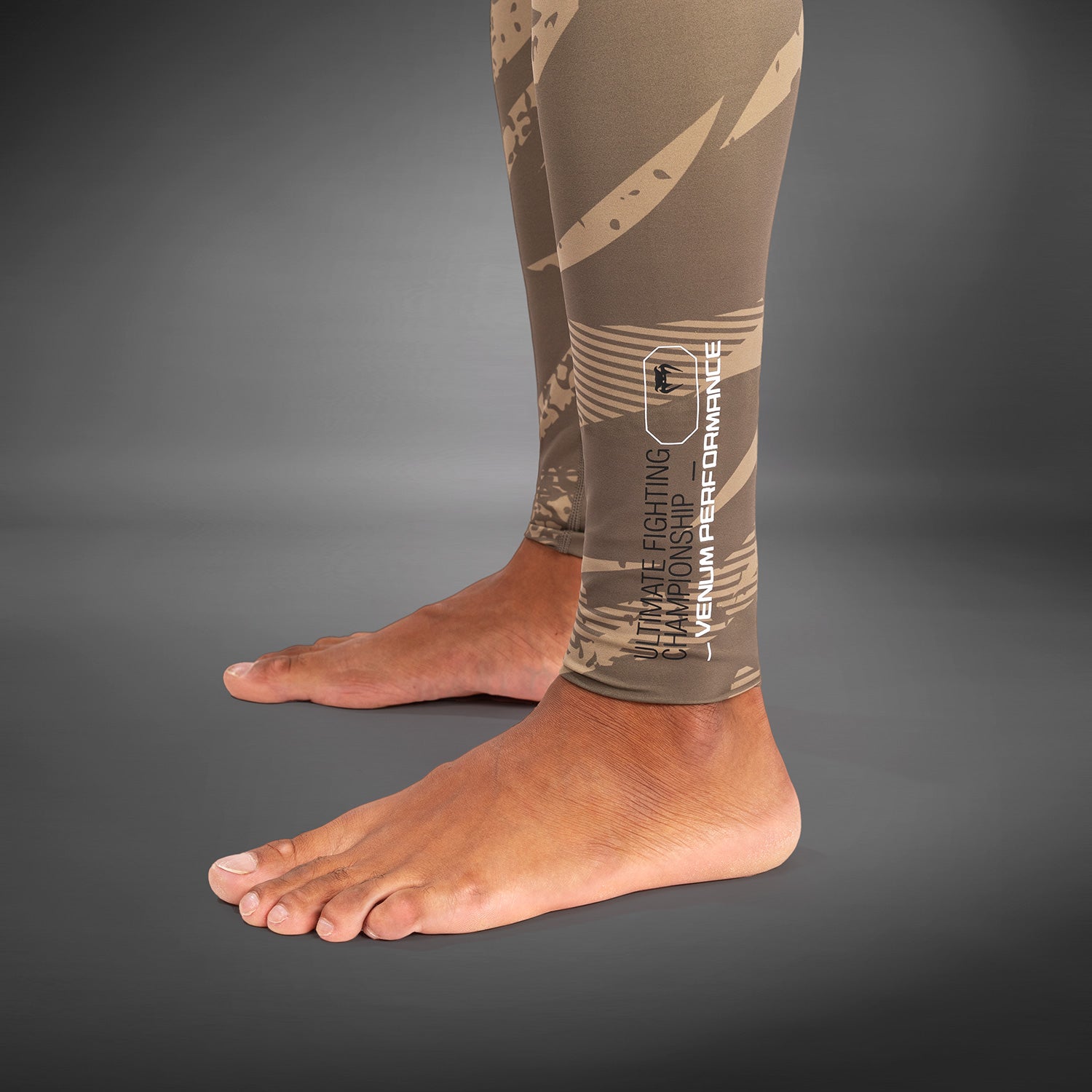 ufc-adrenaline-by-venum-fight-week-performance-herren-tight-desert-camo image 4