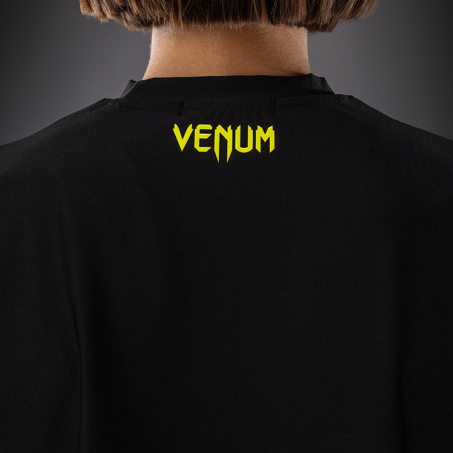 venum-lazer-dry-tech-t-shirt-damen-schwarz-gelb image 7