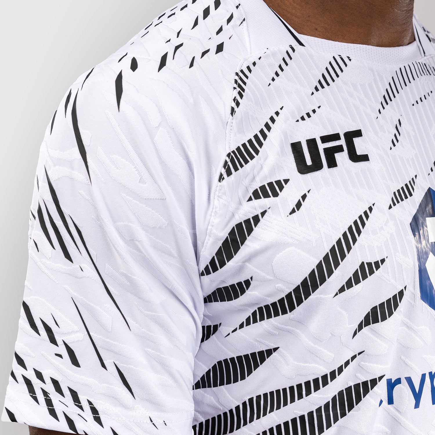 ufc-fusion-by-venum-authentic-fight-night-walkout-jersey-herren-wei-personalisie image 8
