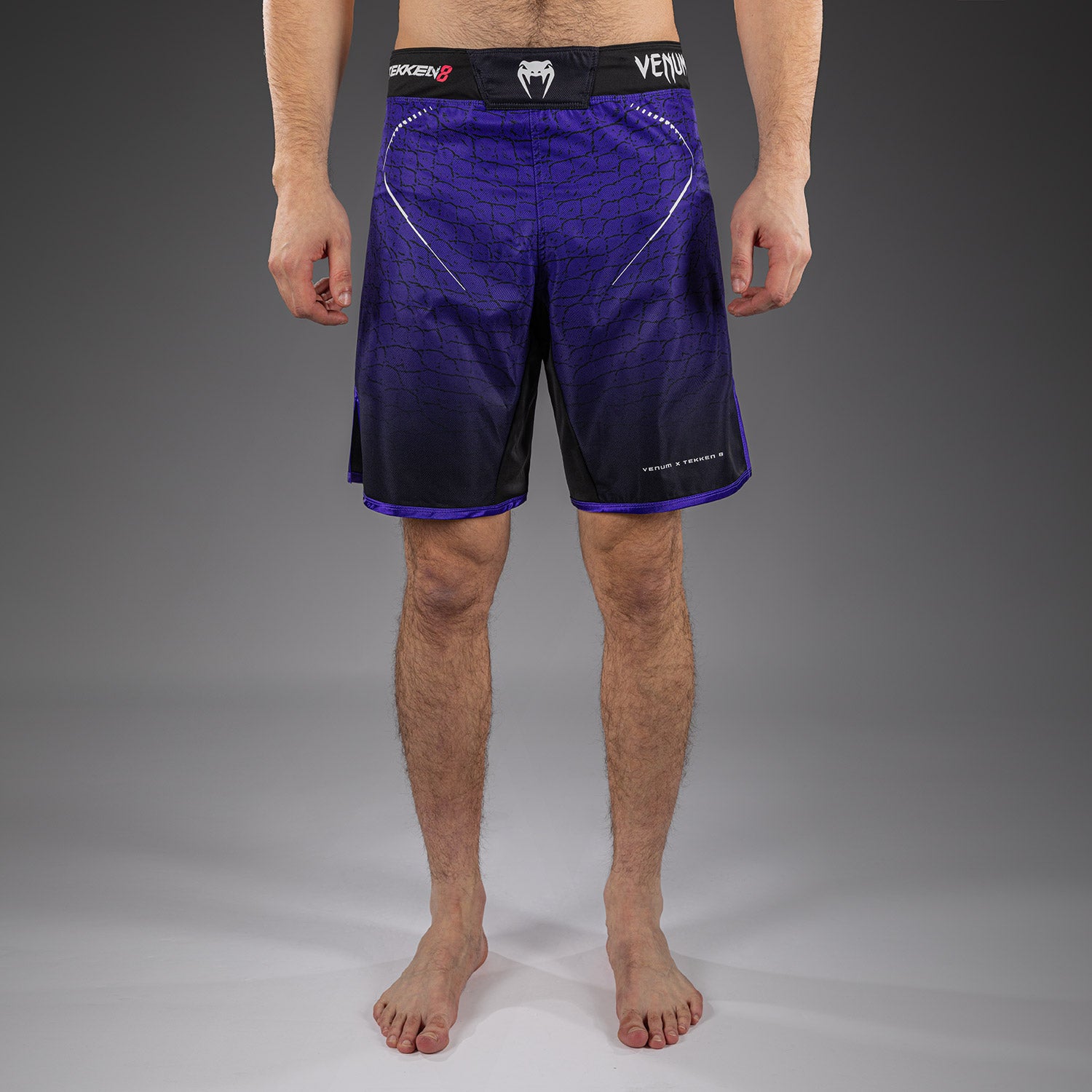 venum-x-tekken-8-fightshorts-kazuya-schwarz-lila-herren image 1