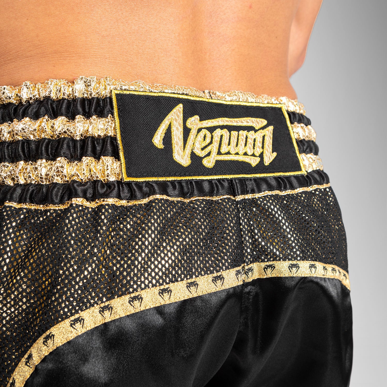 venum-absolute-2-0-muay-thai-shorts-schwarz-gold image 7