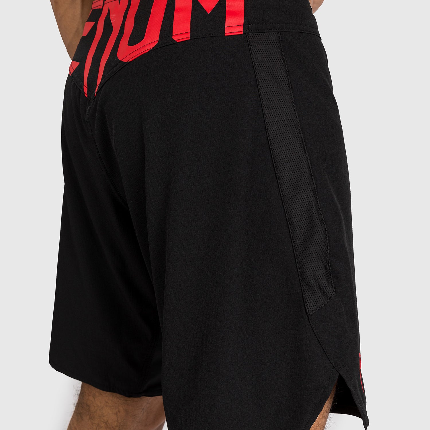 venum-light-5-0-fight-shorts-schwarz-rot image 7