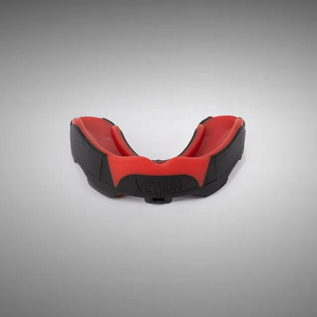 venum-predator-mundschutz-schwarz-rot image 1