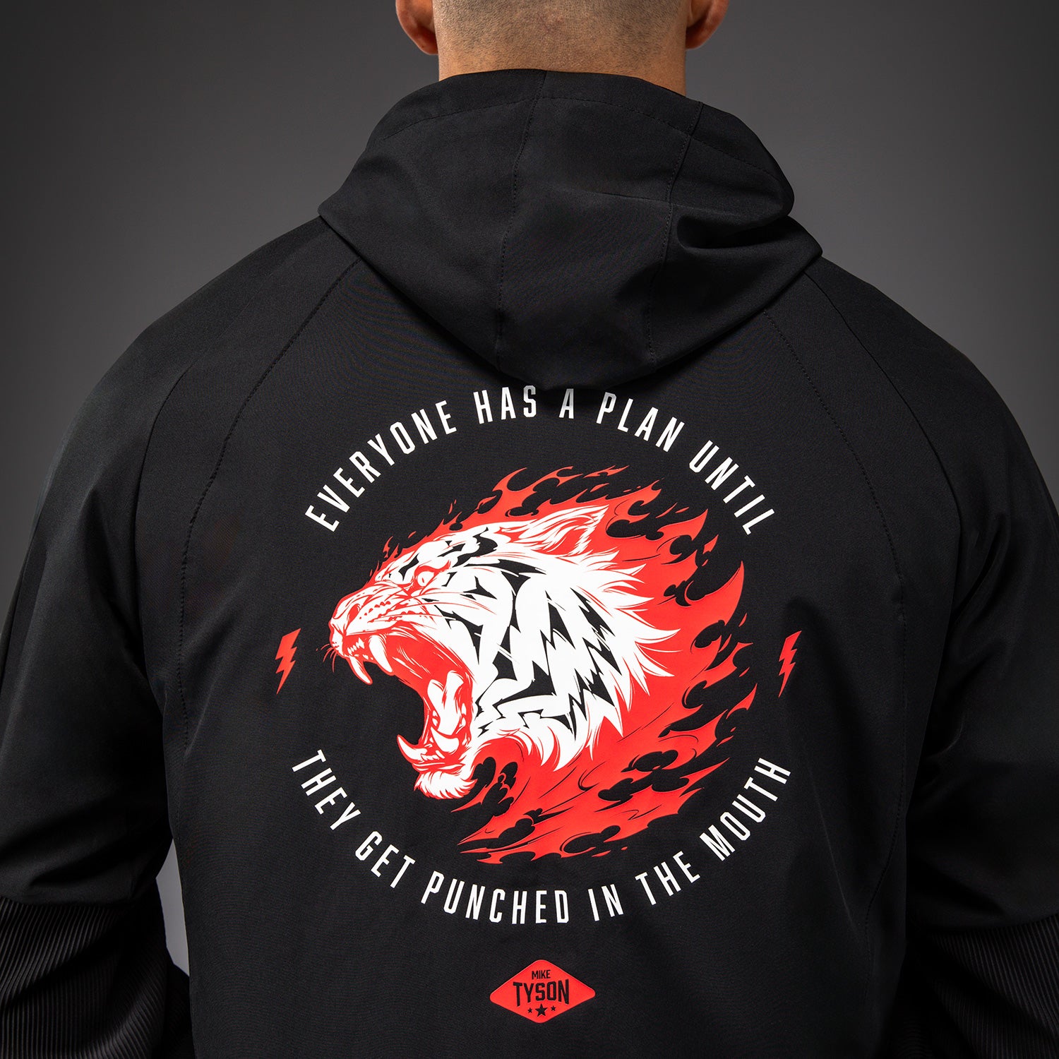 venum-x-mike-tyson-tiger-trackjacke-herren-tiefschwarz-rot image 7