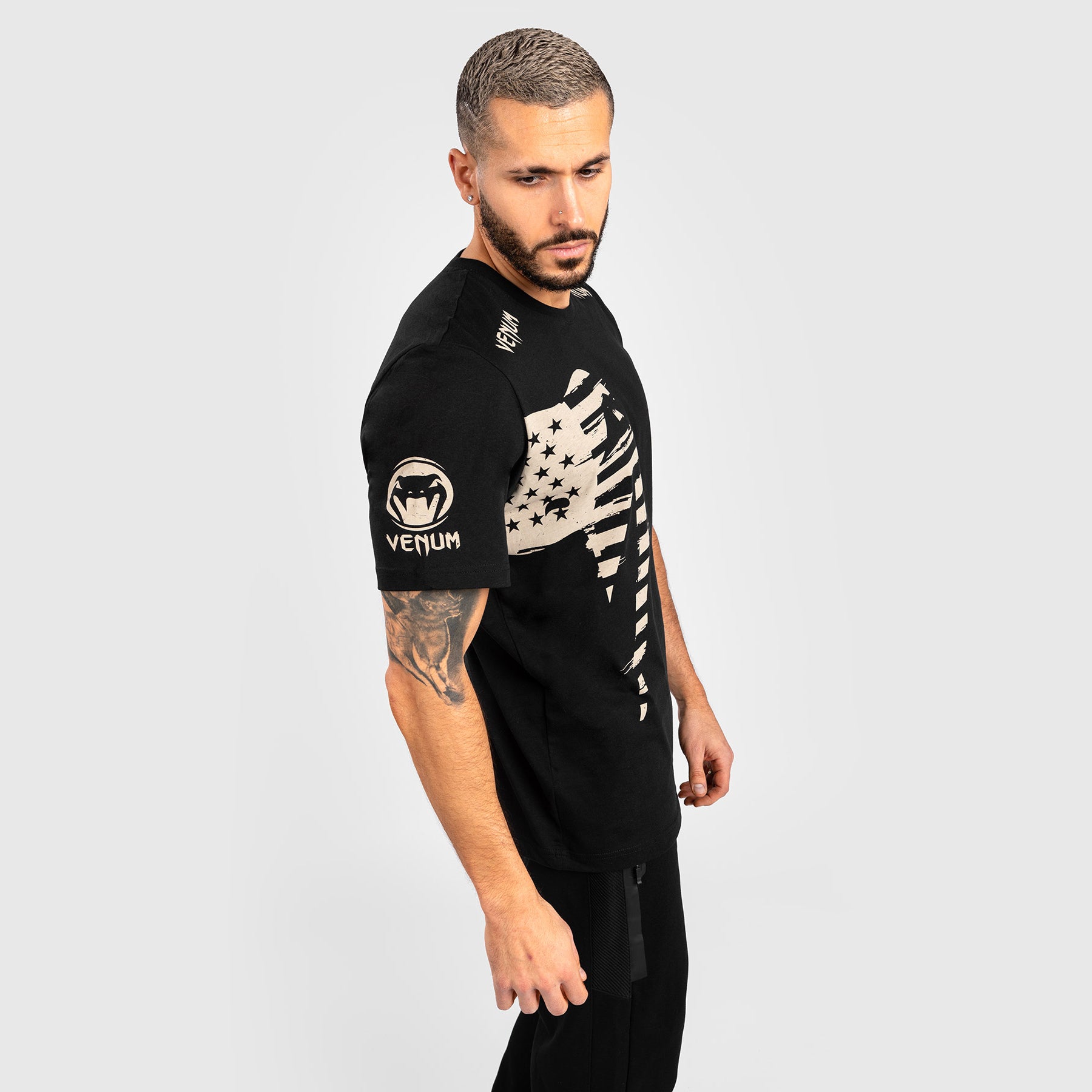 venum-giant-usa-t-shirt-regular-fit-schwarz image 1