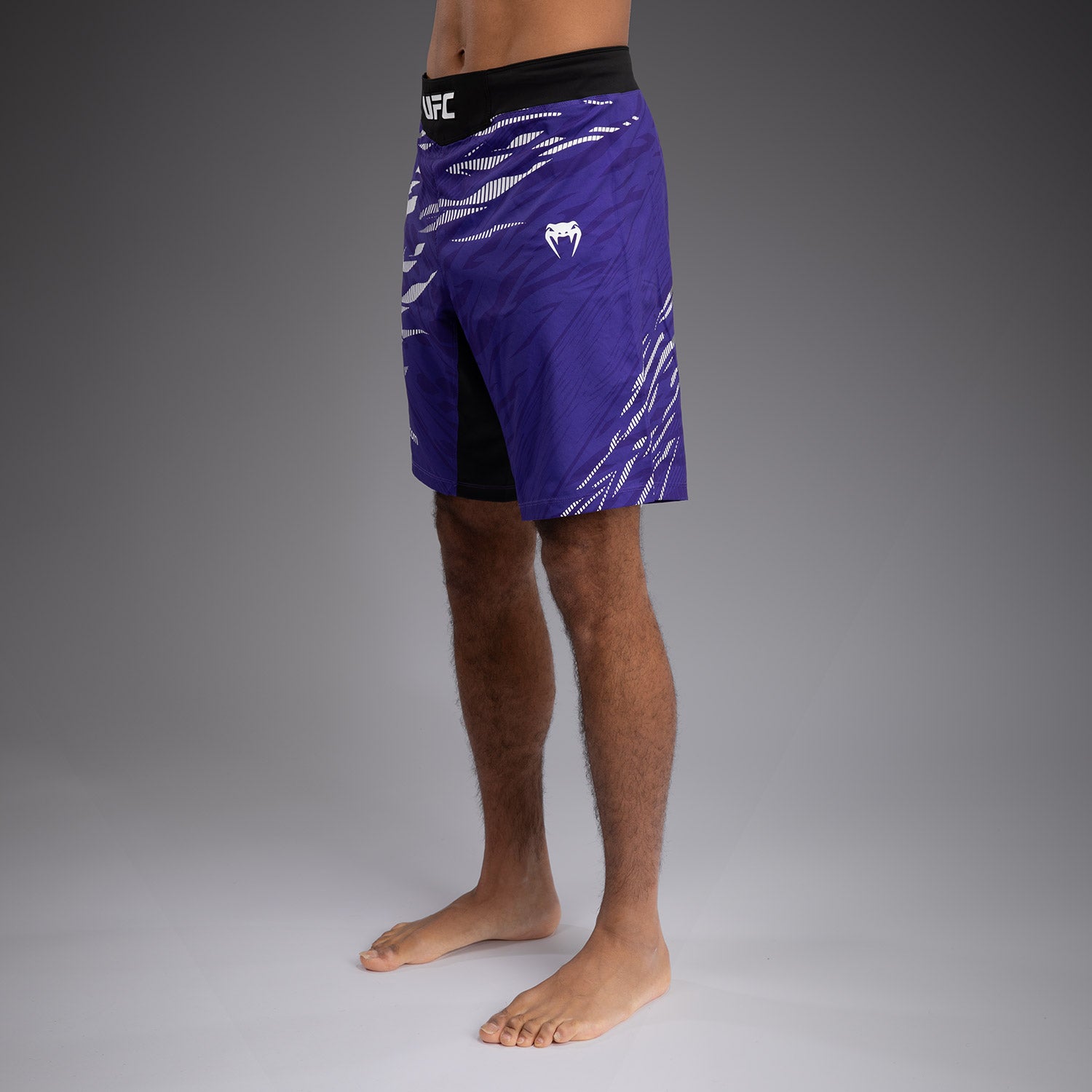 ufc-fusion-by-venum-authentic-fight-night-fight-short-herren-lange-passform-lila image 2