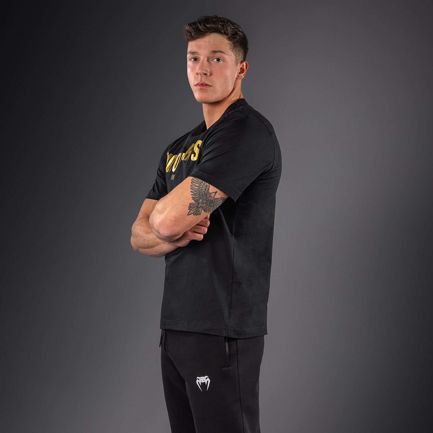 venum-motorsports-vt-t-shirt-schwarz-gold-f-r-herren image 2