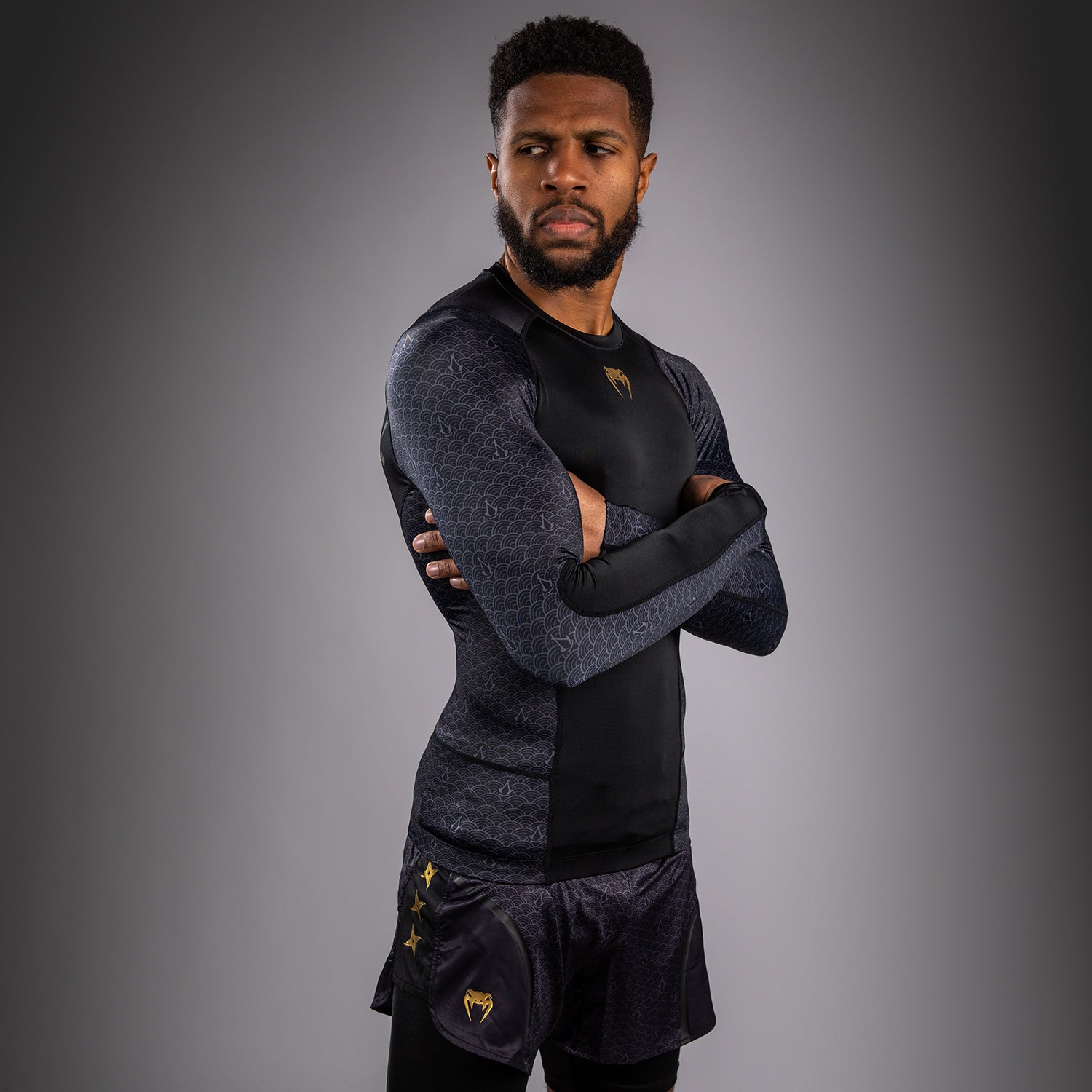 venum-x-assassin-s-creed-shadows-rashguard-langarm-schwarz-herren image 5