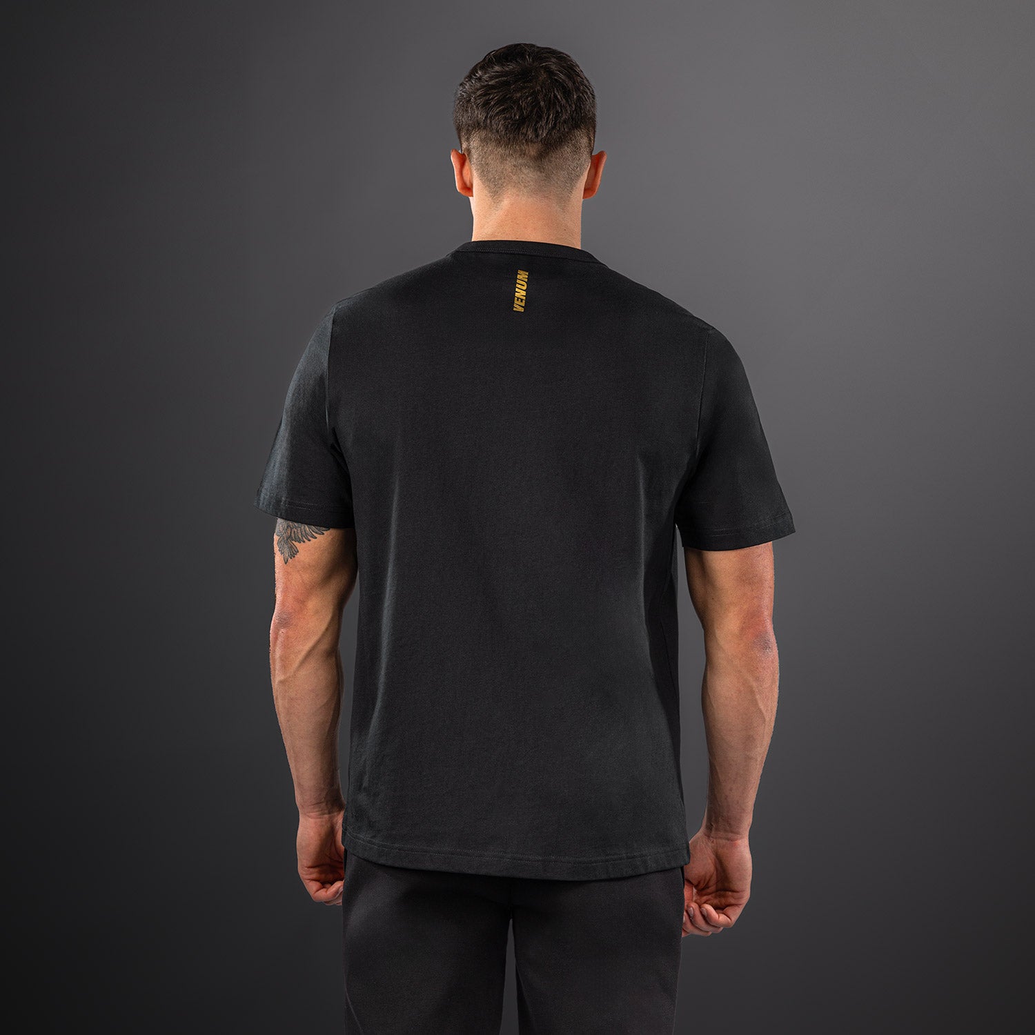 venum-motorsports-vt-t-shirt-schwarz-gold-f-r-herren image 4