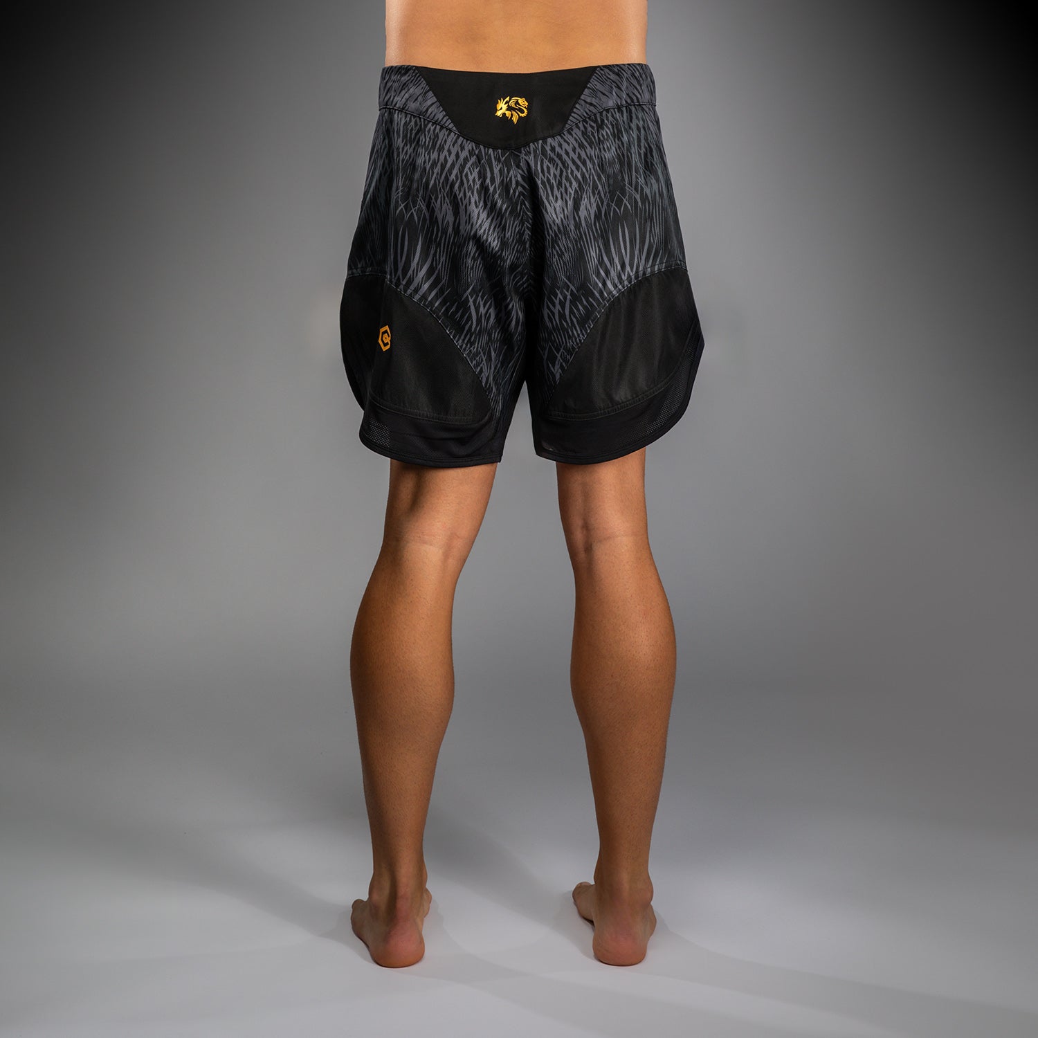 venum-x-chimaev-fightshorts-schwarz-grau image 4