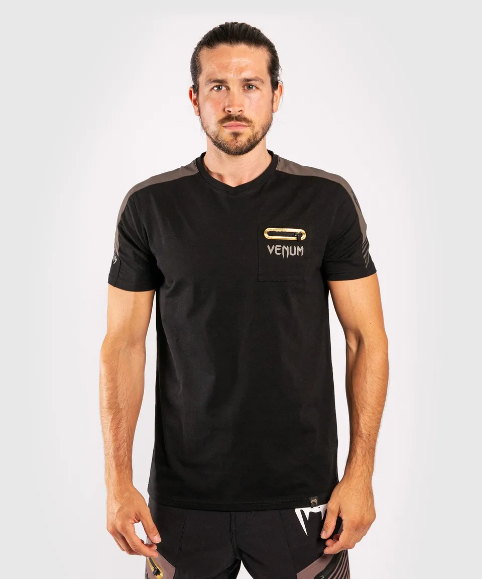 venum-cargo-t-shirt-herren-schwarz-grau image 1