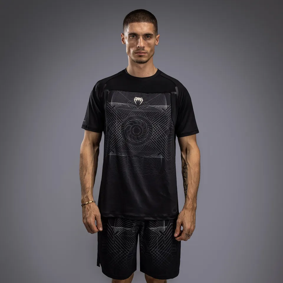 venum-g-fit-air-herren-dry-tech-t-shirt-tiefschwarz-w-stensand image 1
