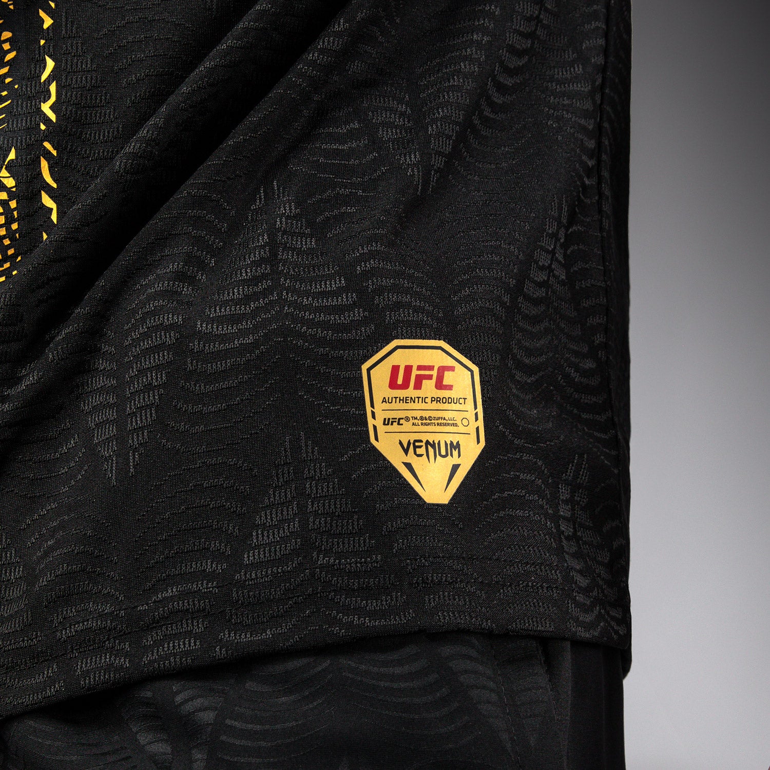 venum-ufc-zenith-authentic-fight-night-walkout-trikot-herren-champion-schwarz-go image 6