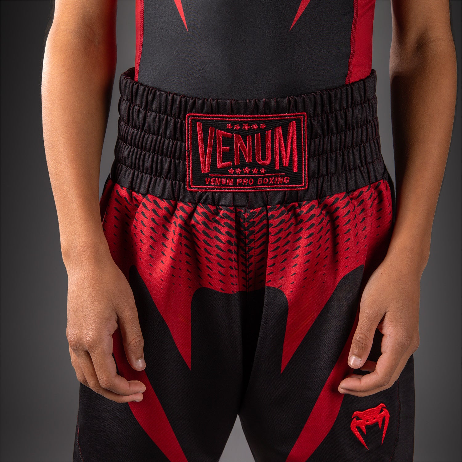 venum-attack-kids-boxshorts-schwarz-rot image 5