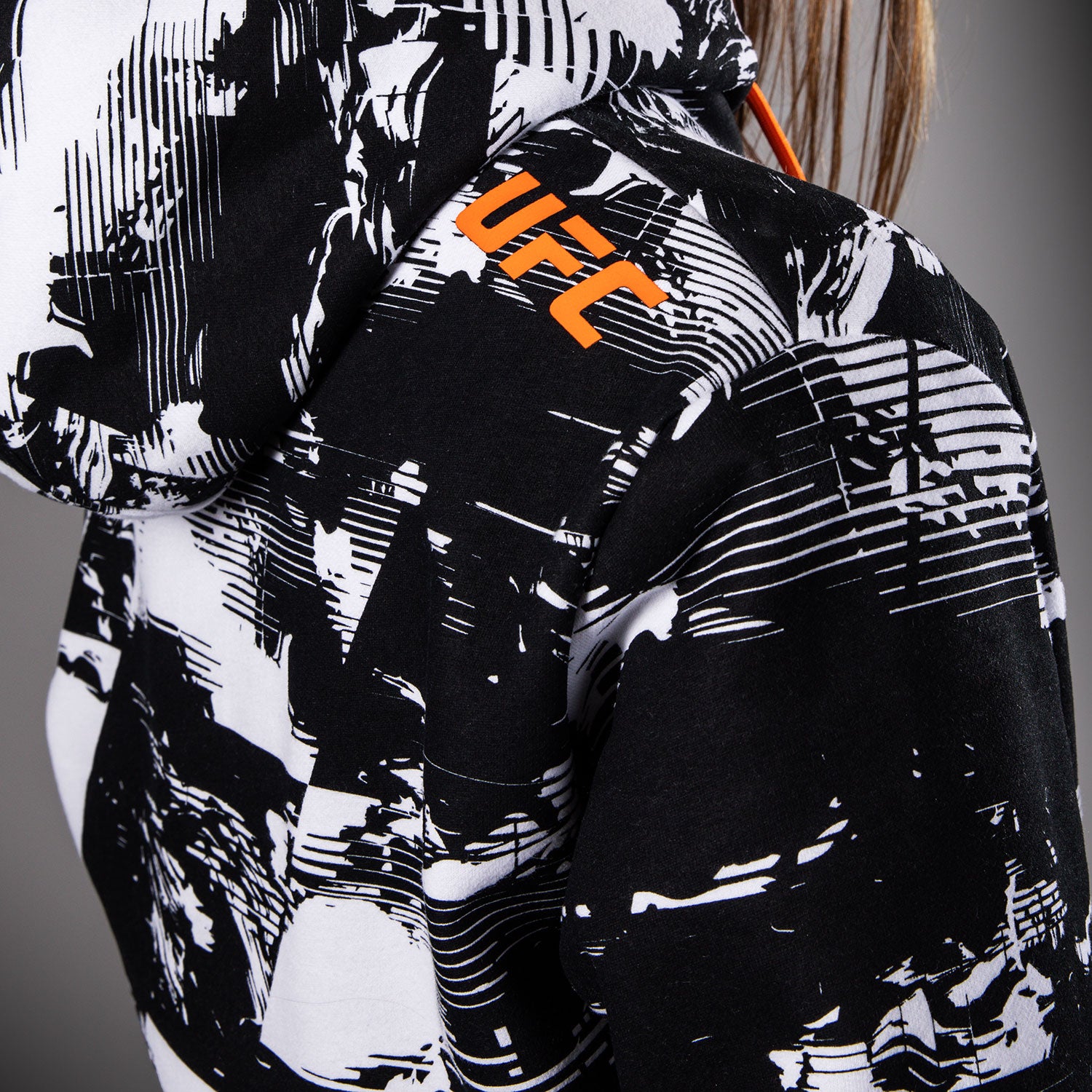 venum-ufc-zenith-by-venum-authentic-fight-week-pullover-hoodie-damen-wei image 6