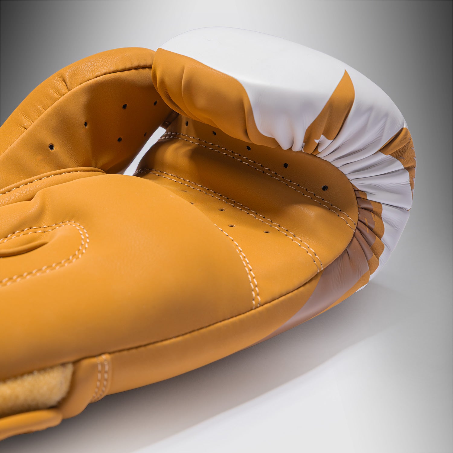 venum-hurricane-boxhandschuhe-havanna-wei image 4