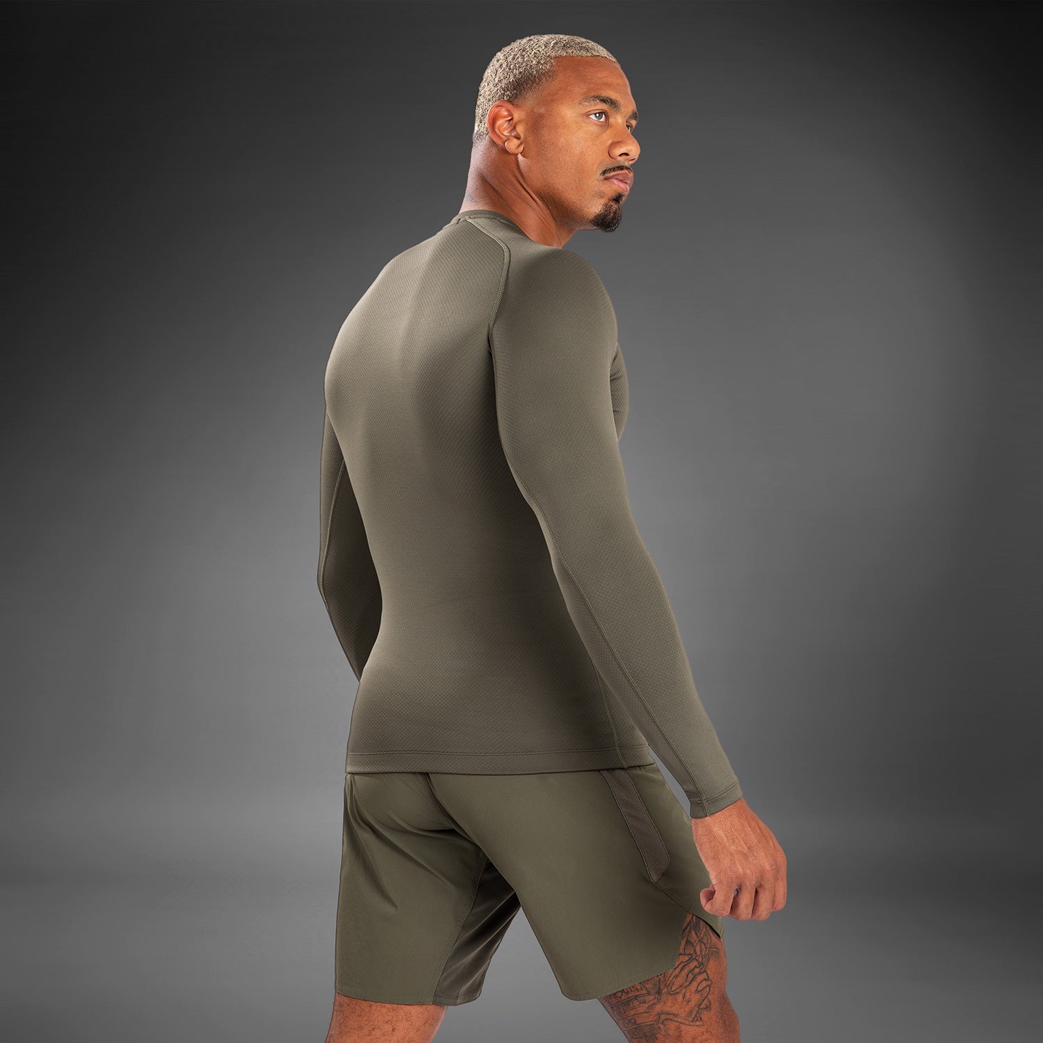 venum-contender-rashguard-langarm-herren-khaki-kompression image 3