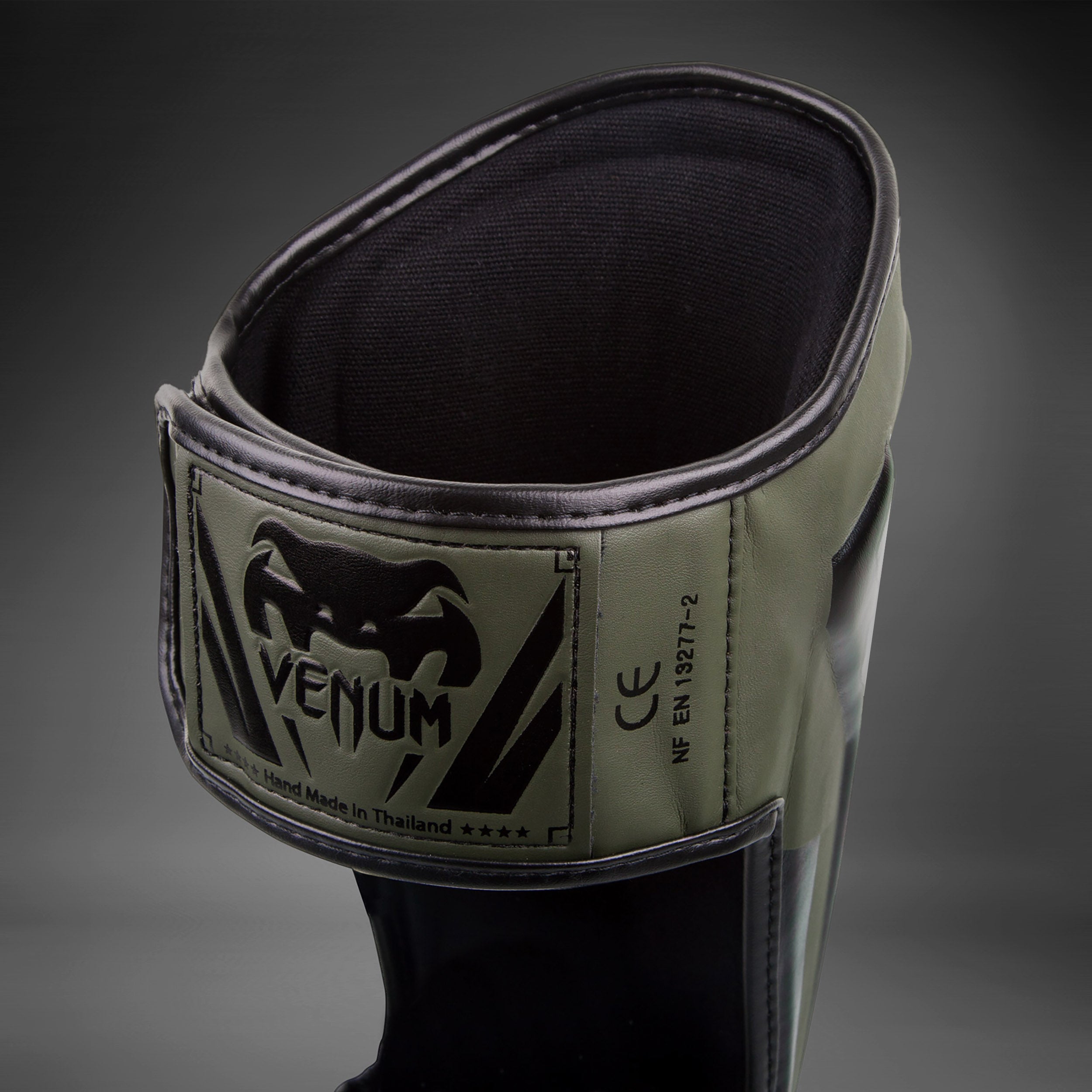 venum-elite-standup-schienbeinsch-tzer-khaki-schwarz image 3