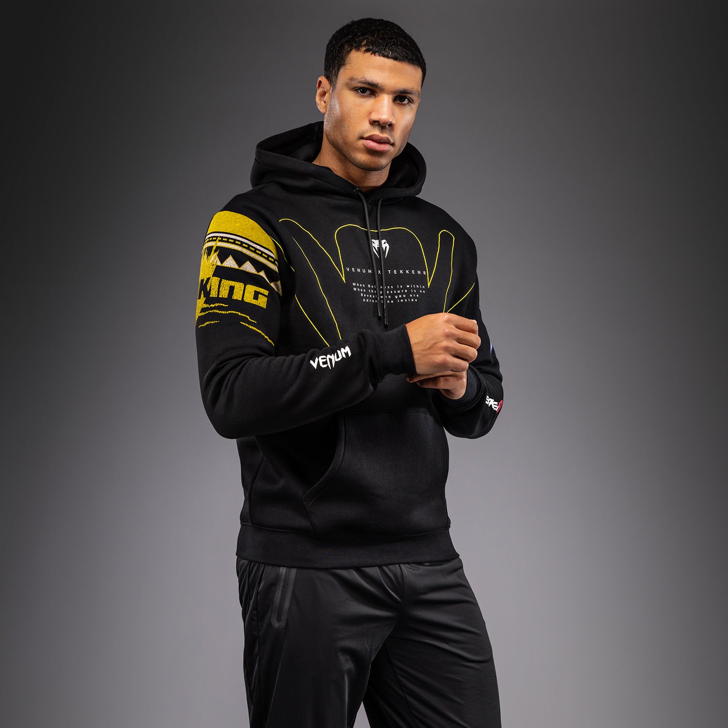 venum-x-tekken-8-kapuzenpullover-king-schwarz-gelb image 3