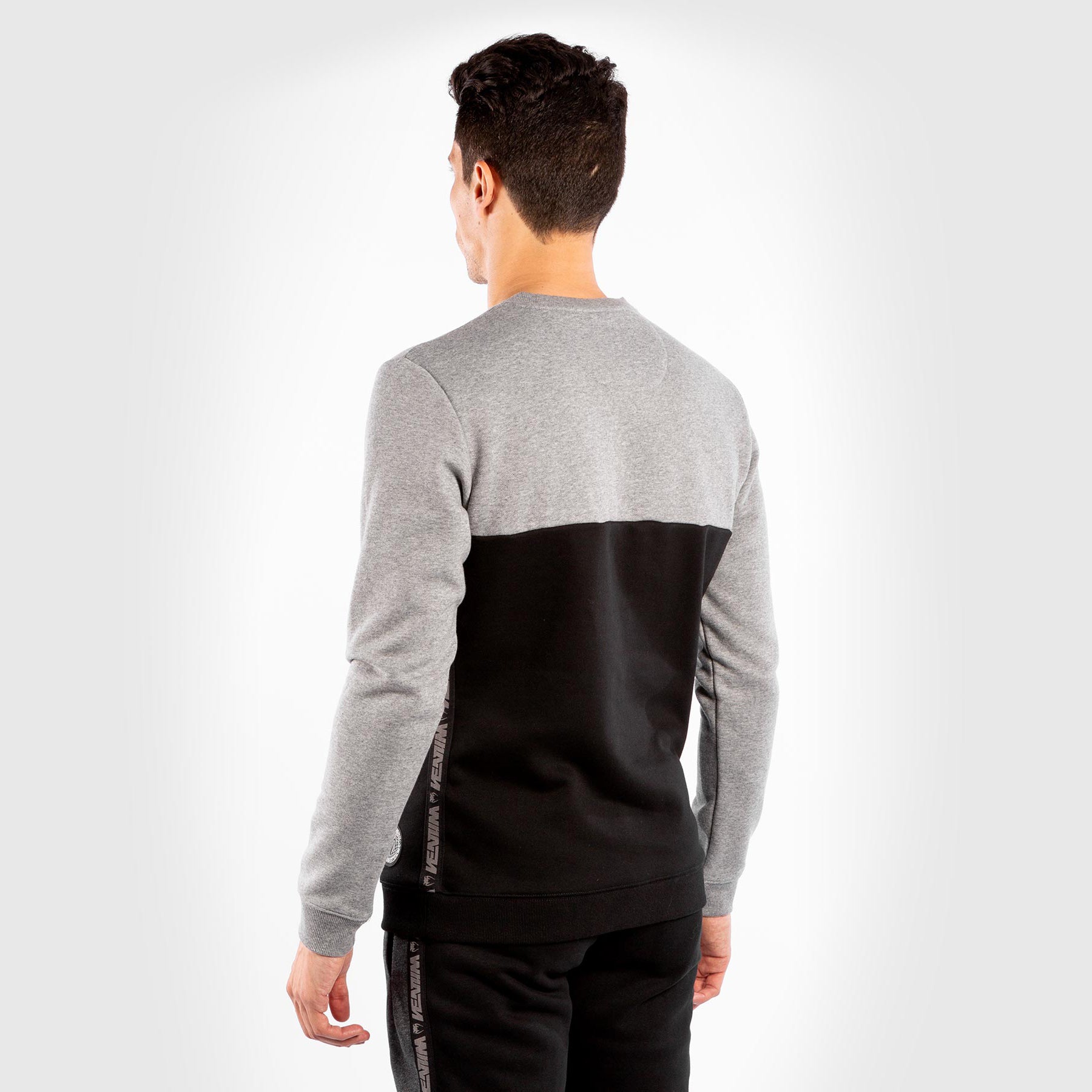 venum-rafter-sweatshirt-grau-meliert image 4
