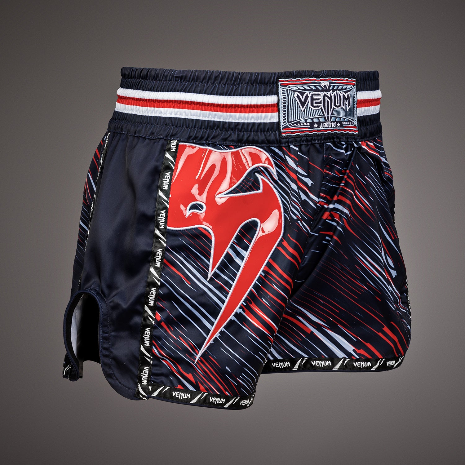 venum-giant-muay-thai-shorts-rot image 3