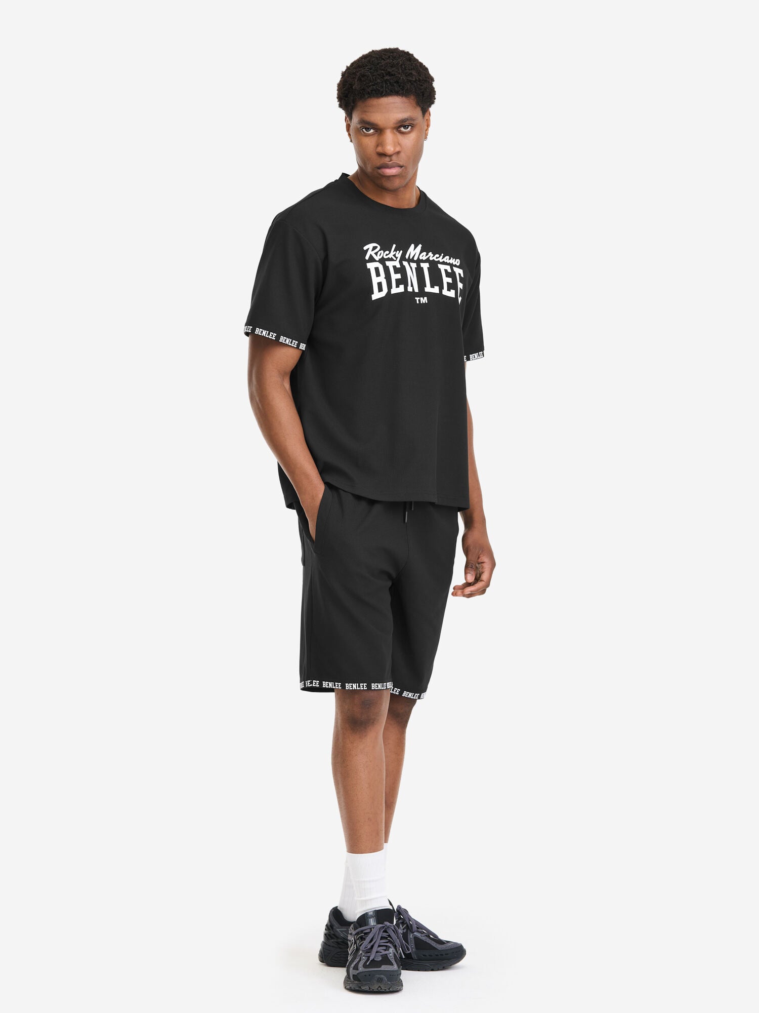 benlee-irstead-t-shirt-shorts-set-f-r-herren-relaxed-fit-mit-3d-gummi-print image 3